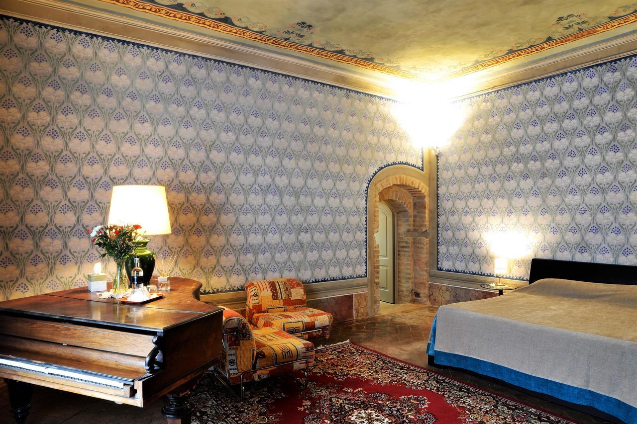 Il Palazzo Del Cardinale Bed & Breakfast Montalcino Oda fotoğraf